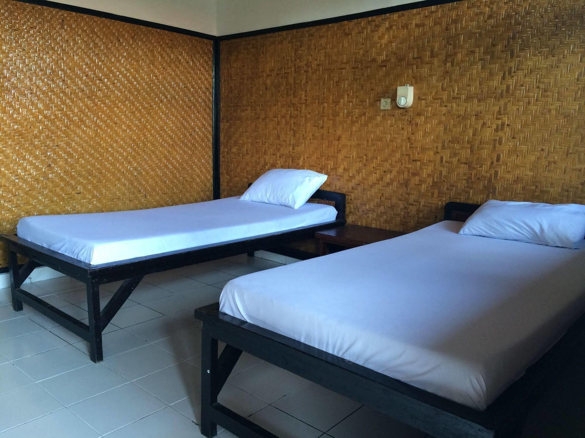 Suka Beach Inn Kuta Lombok Exterior foto